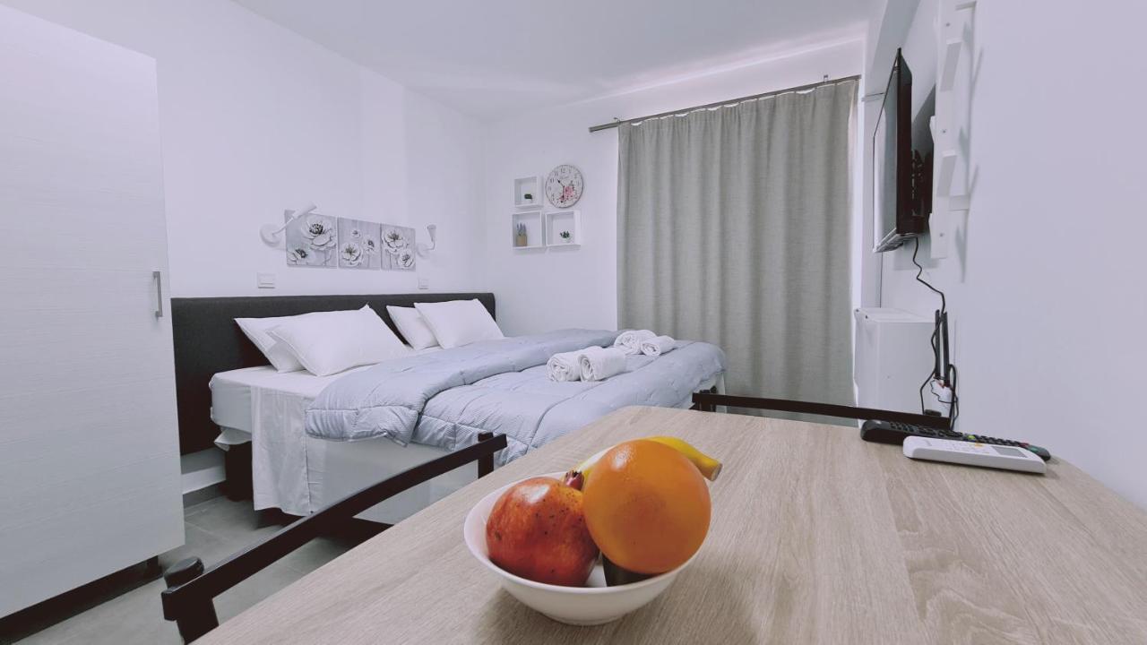 Stay Napa Living Studios Ayia Napa Ngoại thất bức ảnh