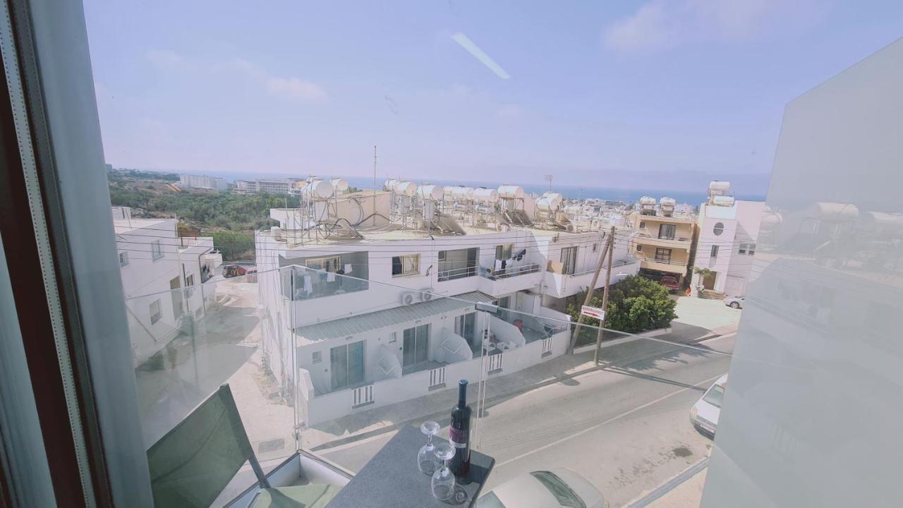 Stay Napa Living Studios Ayia Napa Ngoại thất bức ảnh