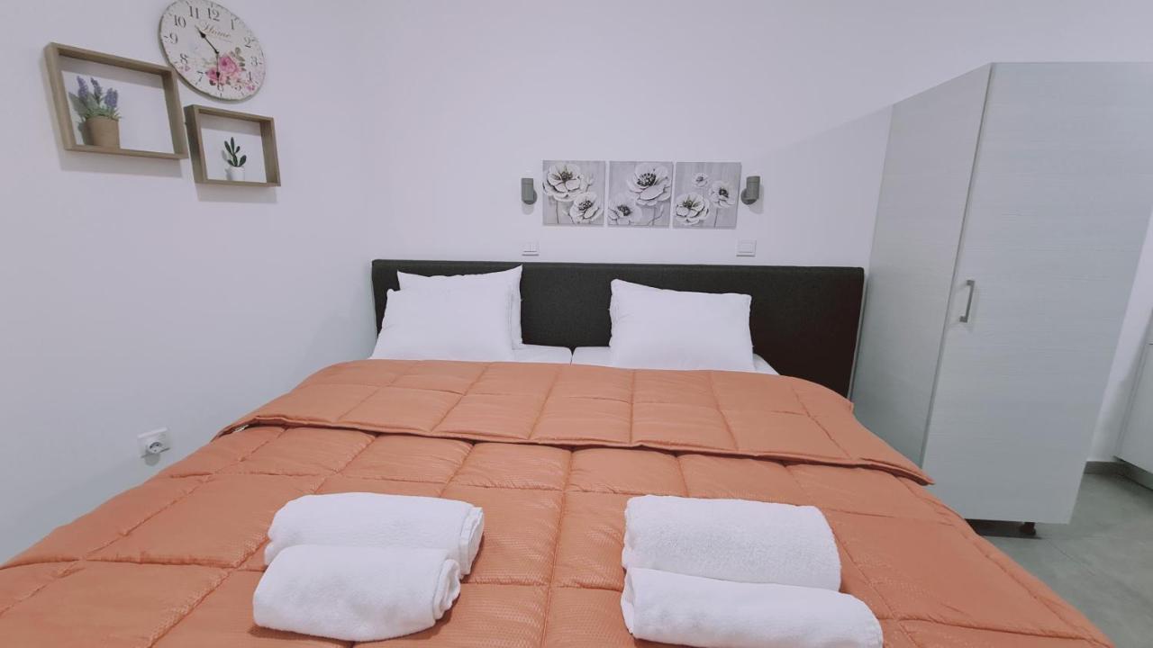 Stay Napa Living Studios Ayia Napa Ngoại thất bức ảnh