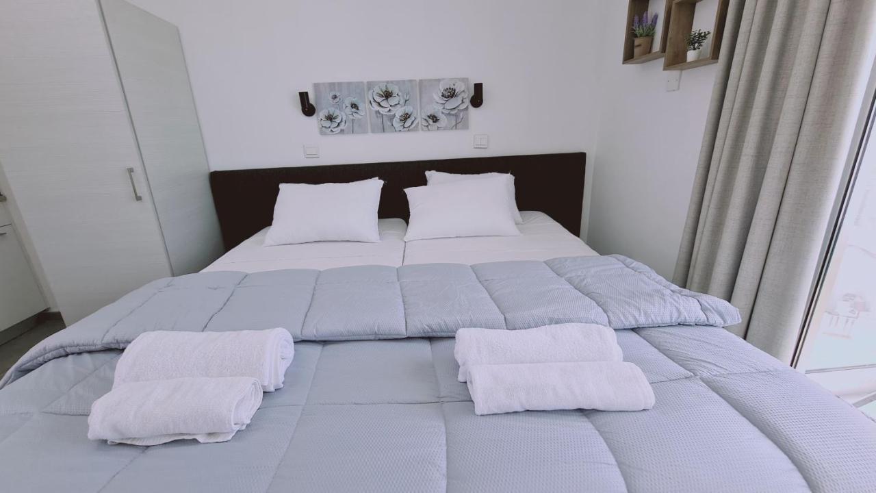 Stay Napa Living Studios Ayia Napa Ngoại thất bức ảnh