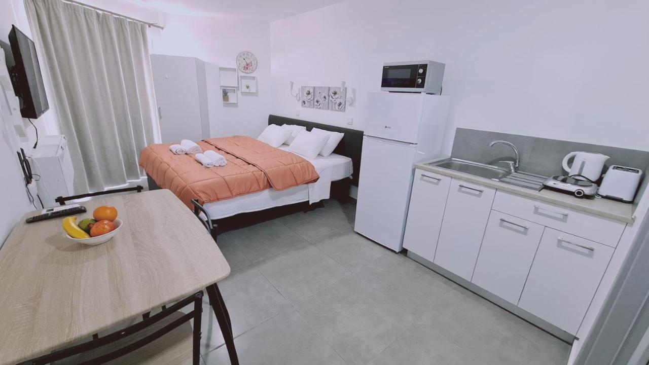 Stay Napa Living Studios Ayia Napa Ngoại thất bức ảnh