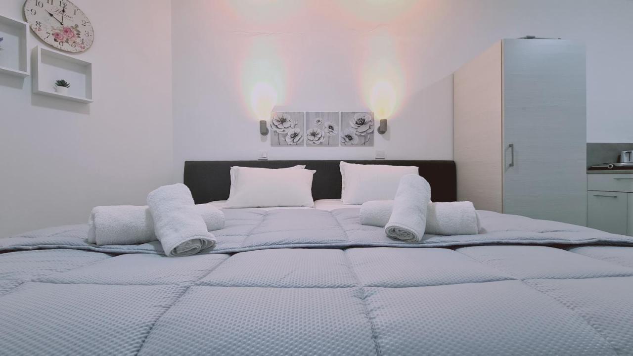Stay Napa Living Studios Ayia Napa Ngoại thất bức ảnh