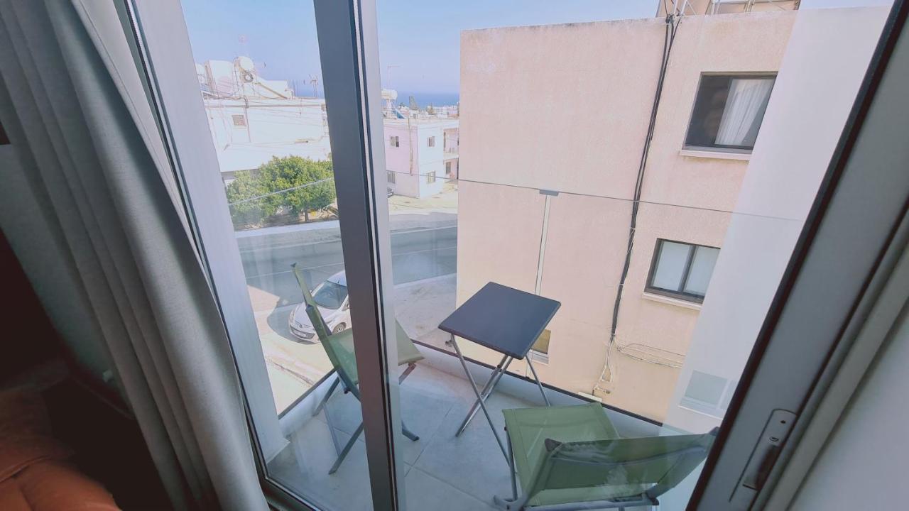 Stay Napa Living Studios Ayia Napa Ngoại thất bức ảnh
